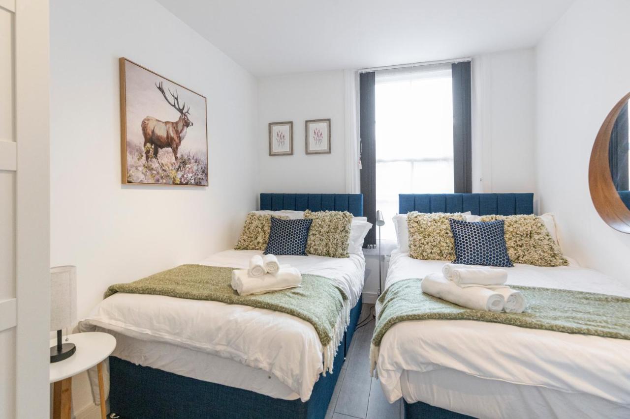 Central London'S Cosy Gem Экстерьер фото