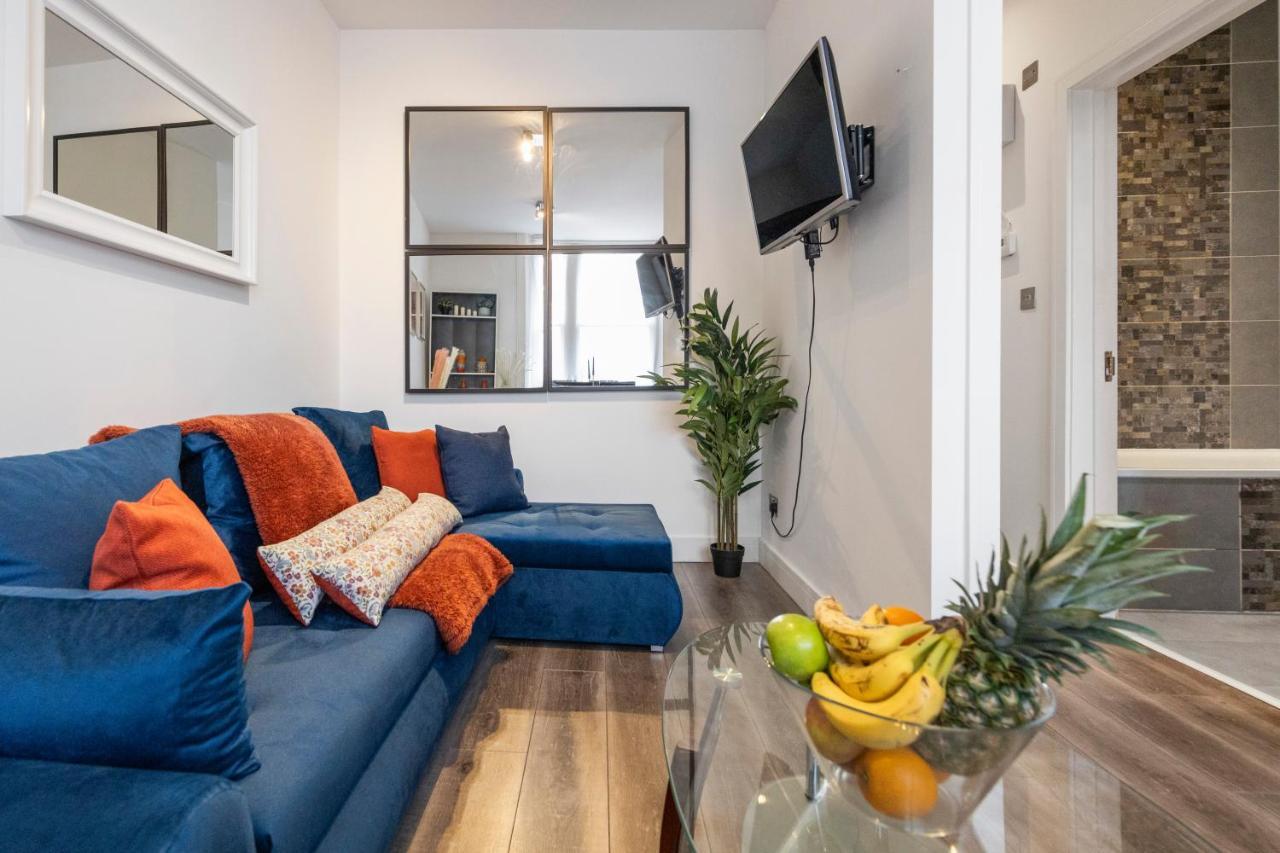 Central London'S Cosy Gem Экстерьер фото