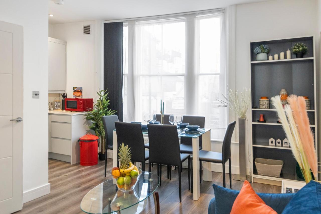 Central London'S Cosy Gem Экстерьер фото
